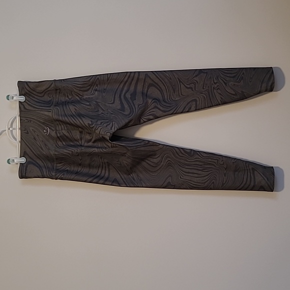 Beyond Yoga Olive Green Marbled Pant - Picture 4 of 13
